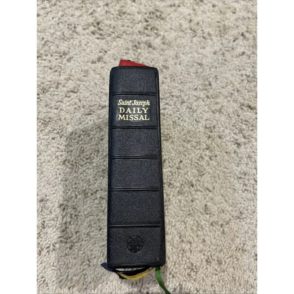 Vintage 1959 St Joseph Daily Missal Confraternity Version Catholic F26